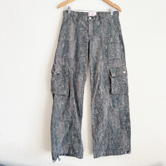 Revice Camo Denim Cargo Pants Size 25